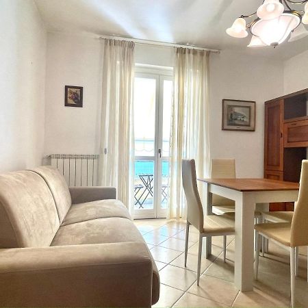 Sunset Boutique Apartment Marina di Massa Exterior photo