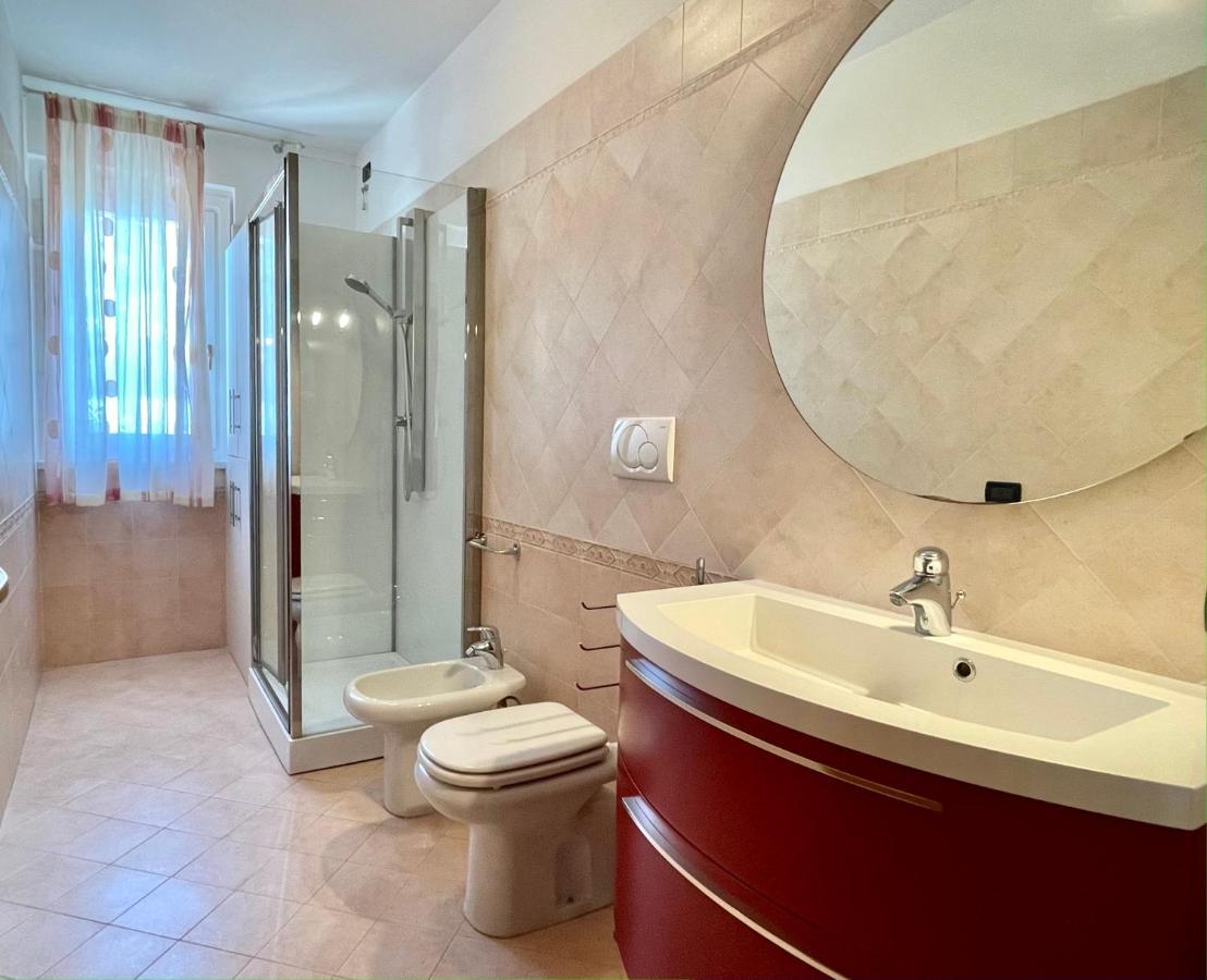 Sunset Boutique Apartment Marina di Massa Exterior photo
