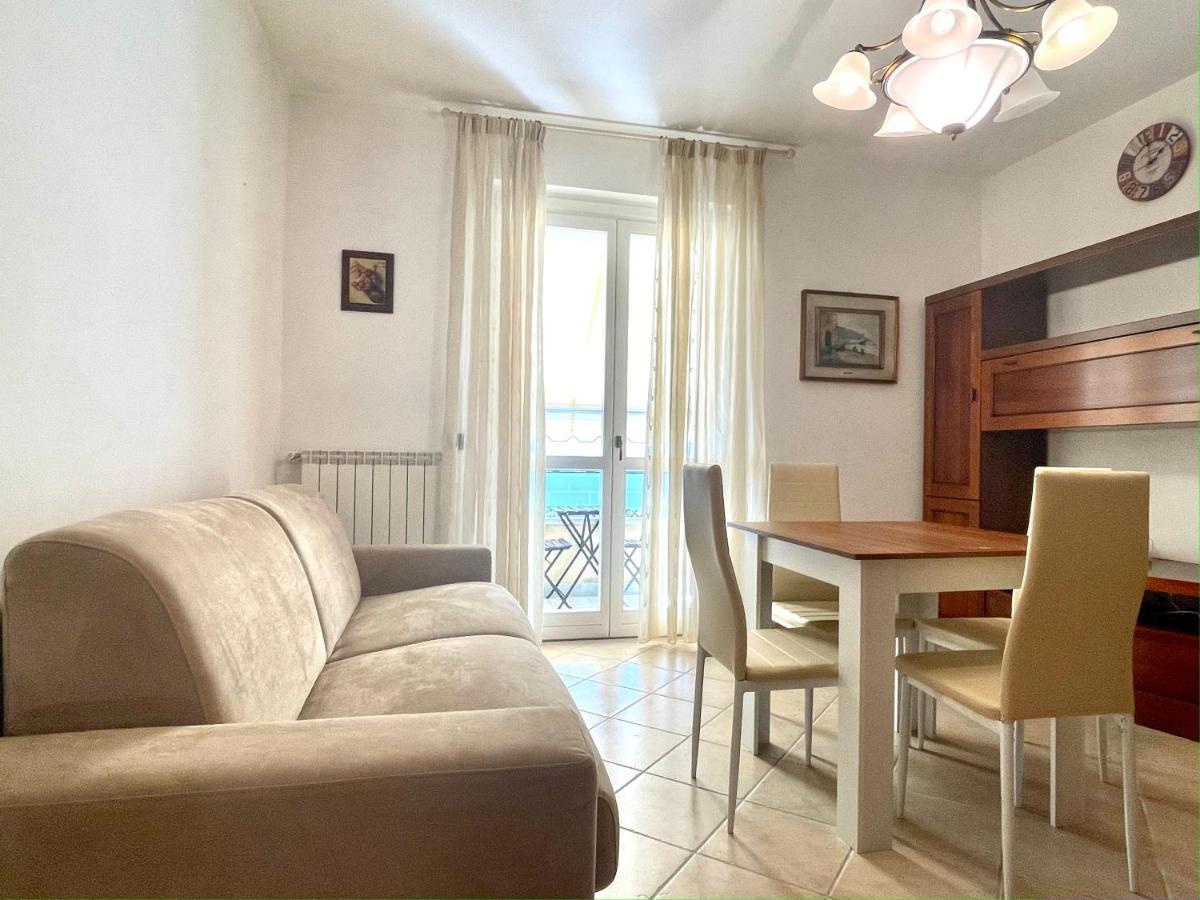 Sunset Boutique Apartment Marina di Massa Exterior photo